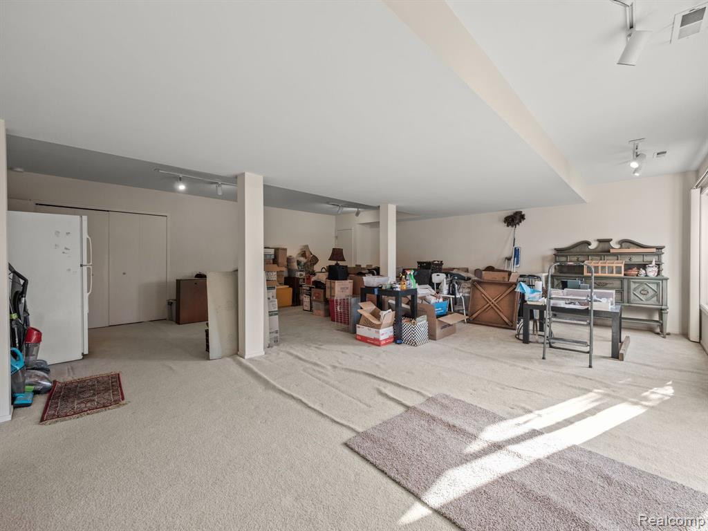 6575 Heron Pointe, West Bloomfield, MI 48323 — Photo 24