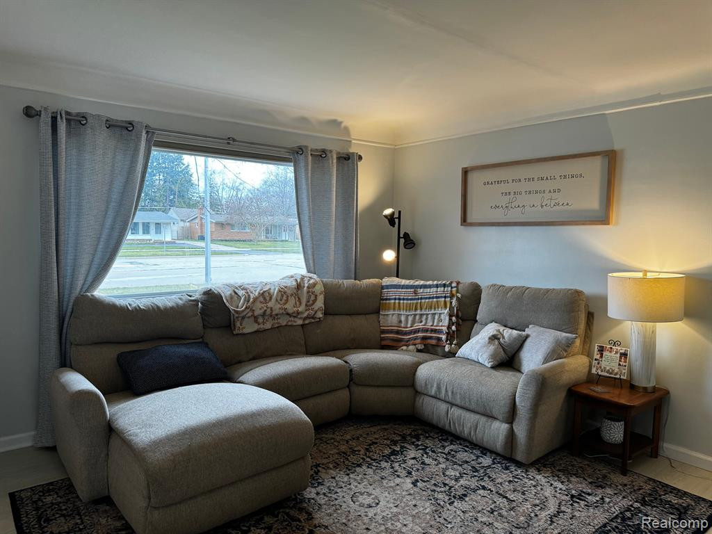 8948 MERRIMAN Road, Livonia, MI 48150 — Photo 4