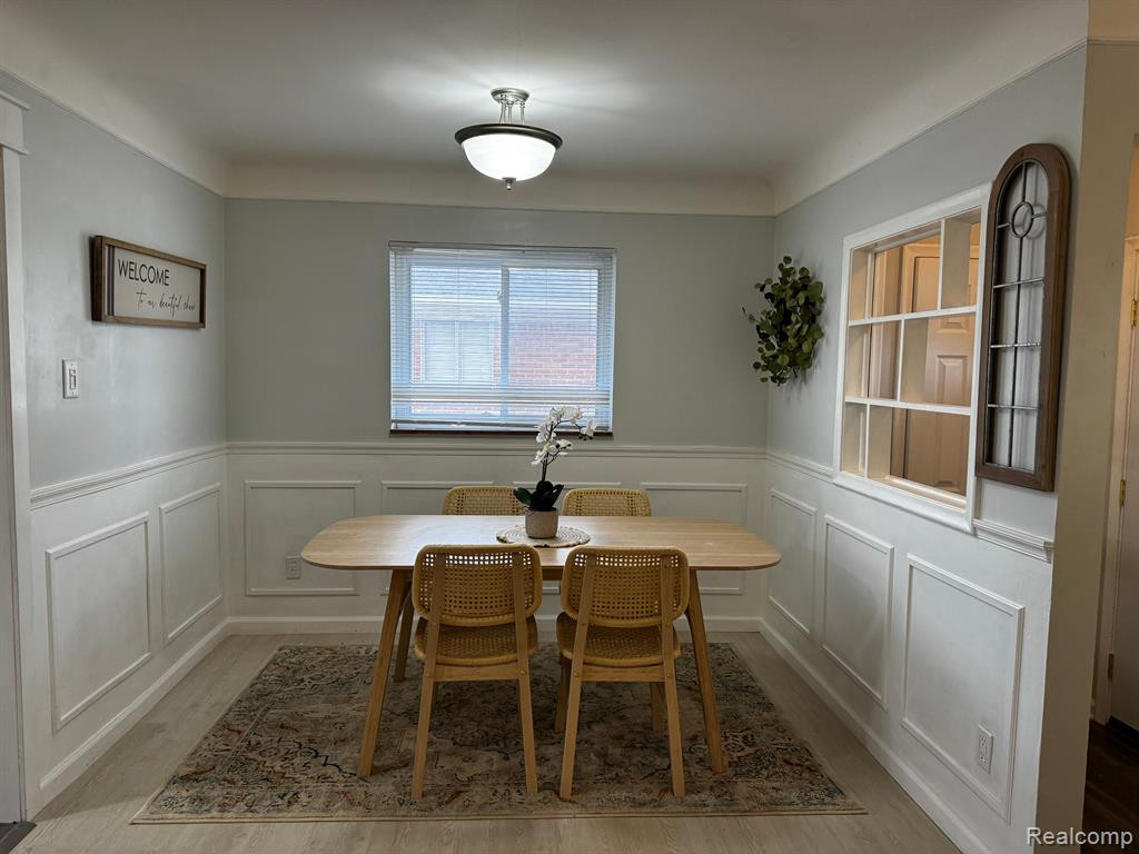 8948 MERRIMAN Road, Livonia, MI 48150 — Photo 7