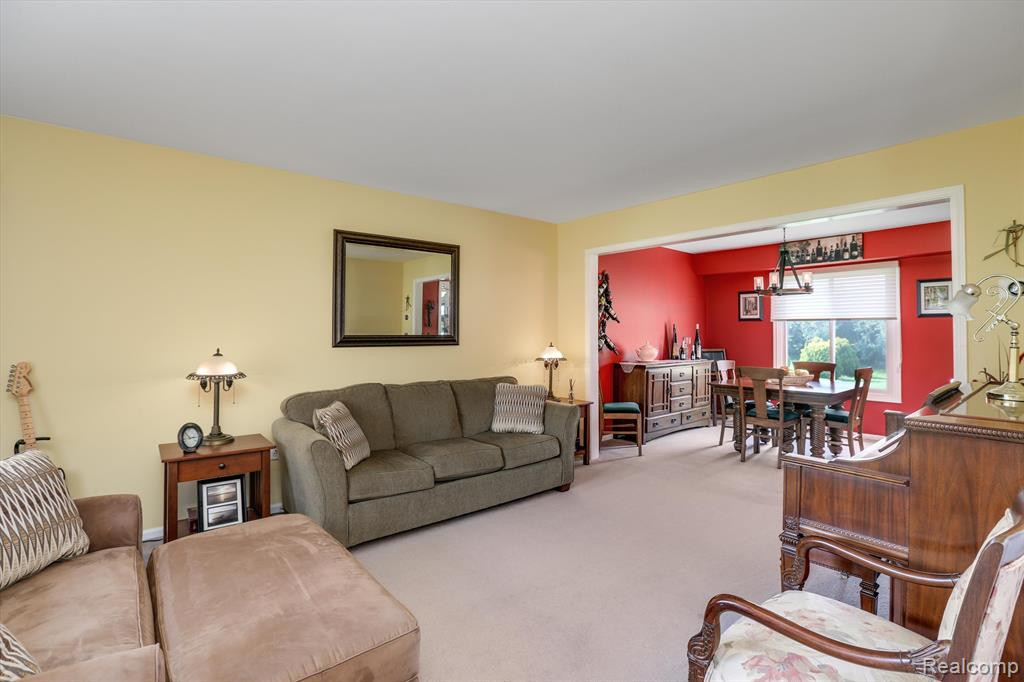 46962 Southgate Drive, Canton, MI 48188 — Photo 7