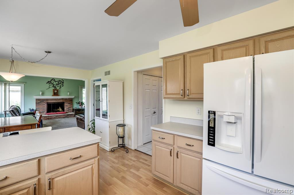 46962 Southgate Drive, Canton, MI 48188 — Photo 12