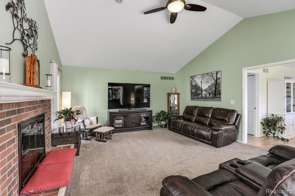 46962 Southgate Drive, Canton, MI 48188 — Photo 17