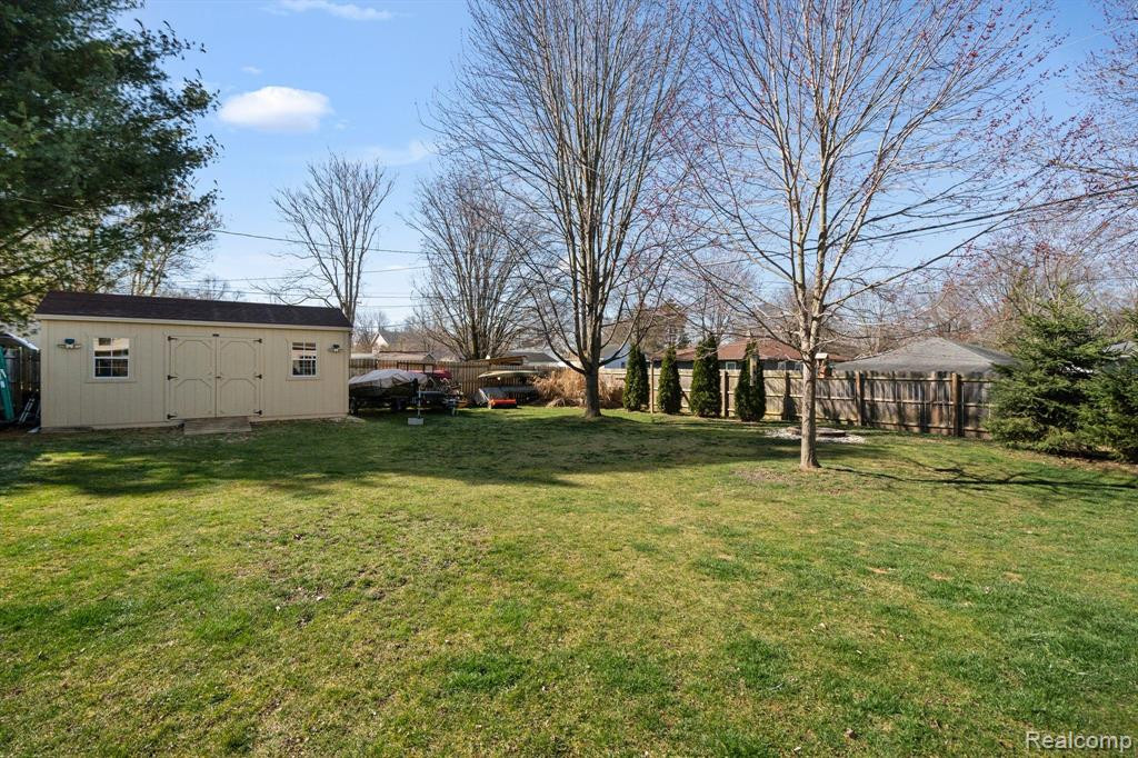 109 PINE Street, Webberville, MI 48892 — Photo 17
