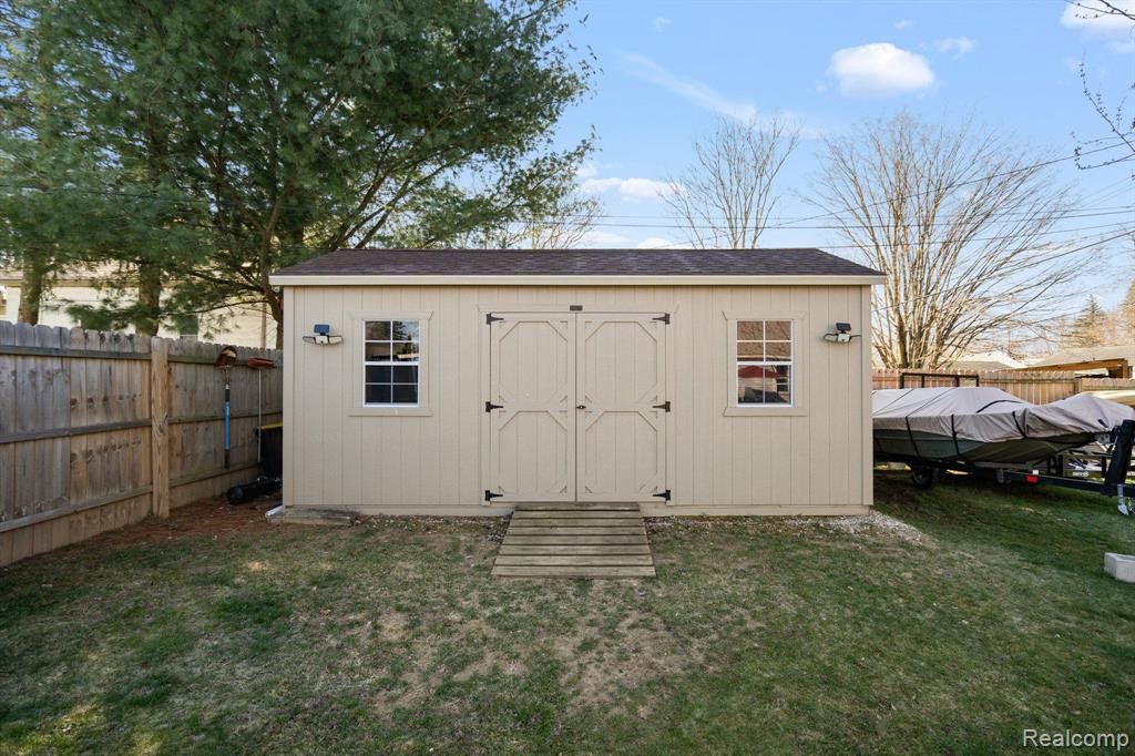 109 PINE Street, Webberville, MI 48892 — Photo 25