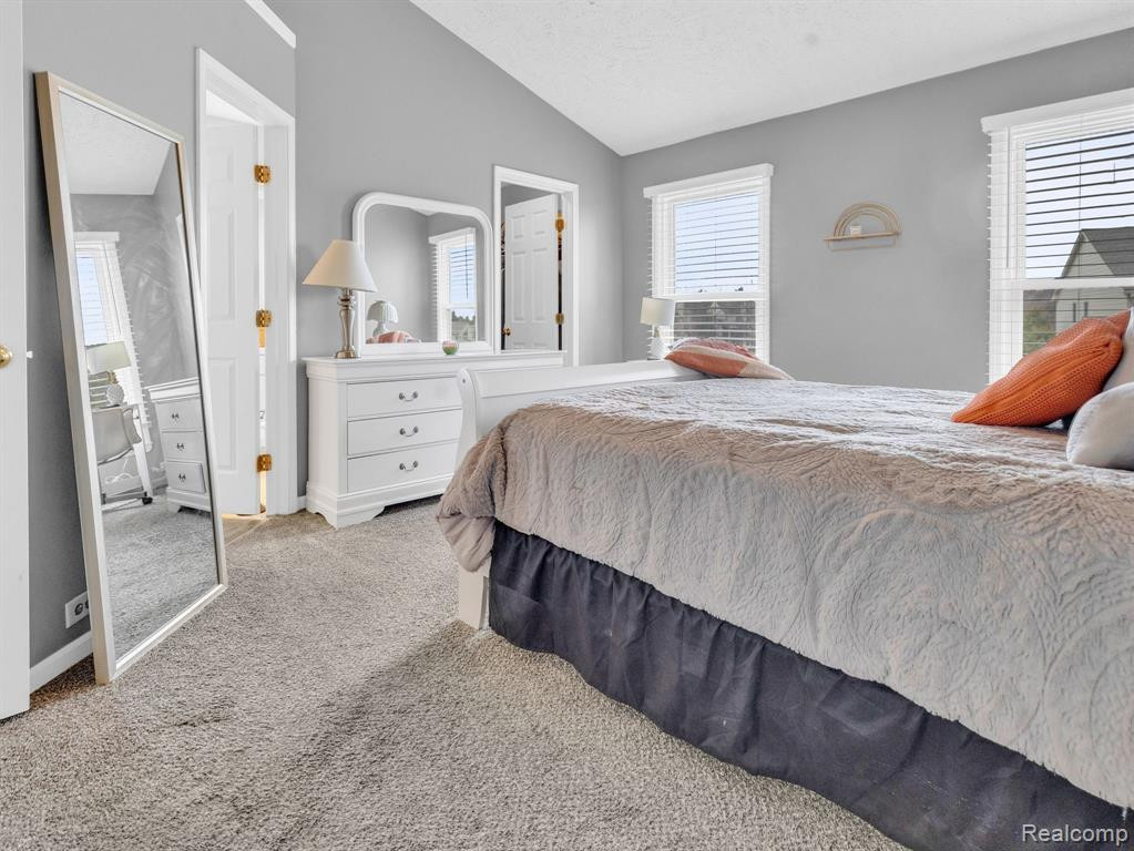 2028 BANCROFT Drive, Ann Arbor, MI 48108 — Photo 14