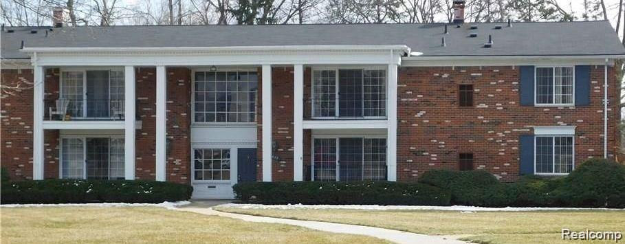 448 FOX HILLS Drive S, 2, Bloomfield Hills, MI 48304 — front exterior