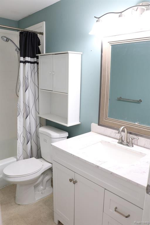 448 FOX HILLS Drive S, 2, Bloomfield Hills, MI 48304 — Photo 15