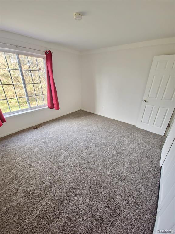 448 FOX HILLS Drive S, 2, Bloomfield Hills, MI 48304 — Photo 18