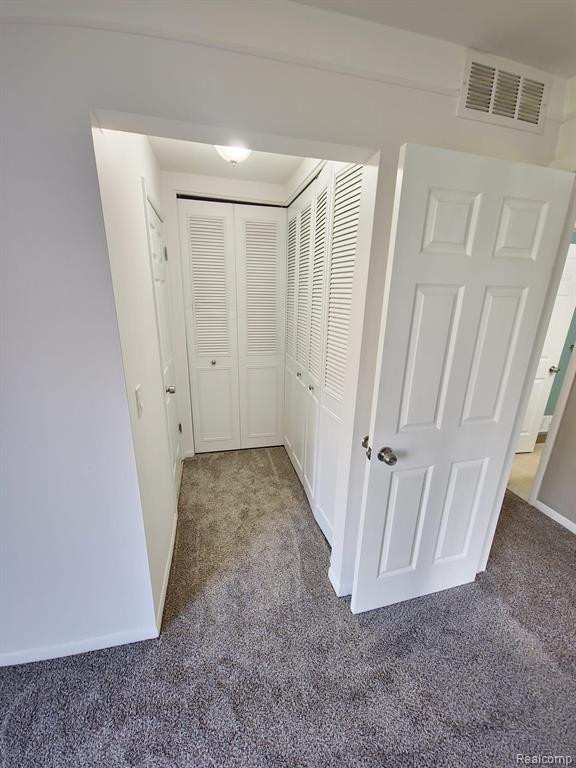448 FOX HILLS Drive S, 2, Bloomfield Hills, MI 48304 — Photo 21