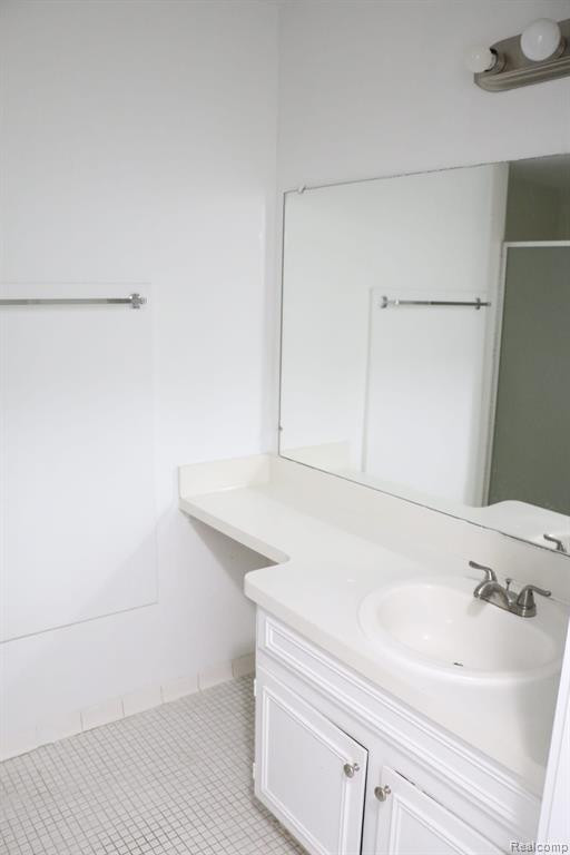 448 FOX HILLS Drive S, 2, Bloomfield Hills, MI 48304 — Photo 22