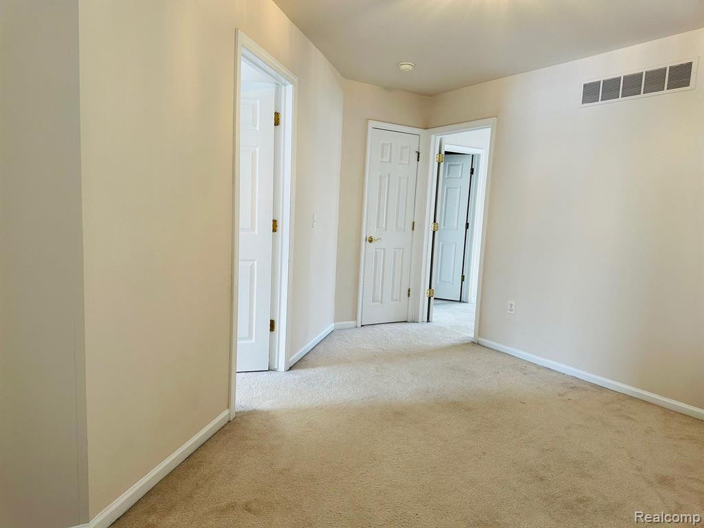 41819 YEATS Drive, Novi, MI 48377 — Photo 8