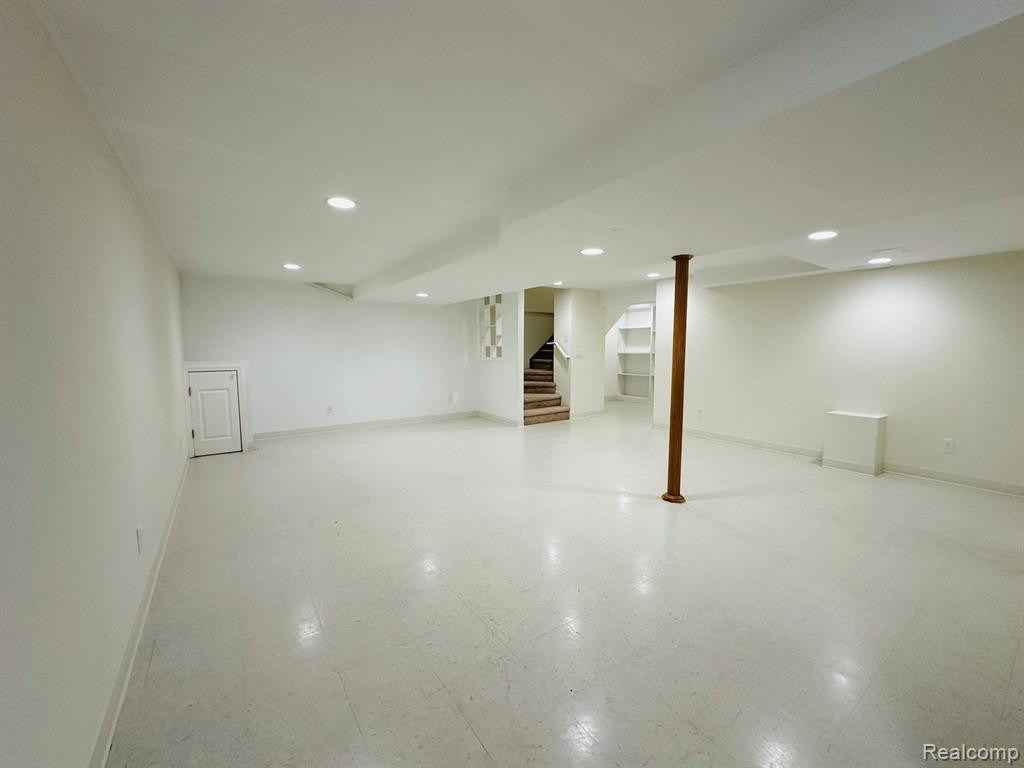 41819 YEATS Drive, Novi, MI 48377 — Photo 14