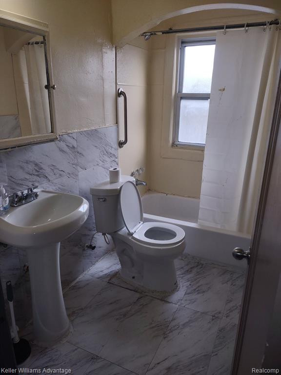 6897 GREENVIEW Avenue, Detroit, MI 48228 — Photo 14