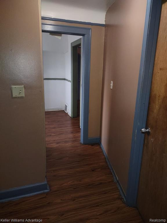 6897 GREENVIEW Avenue, Detroit, MI 48228 — Photo 15