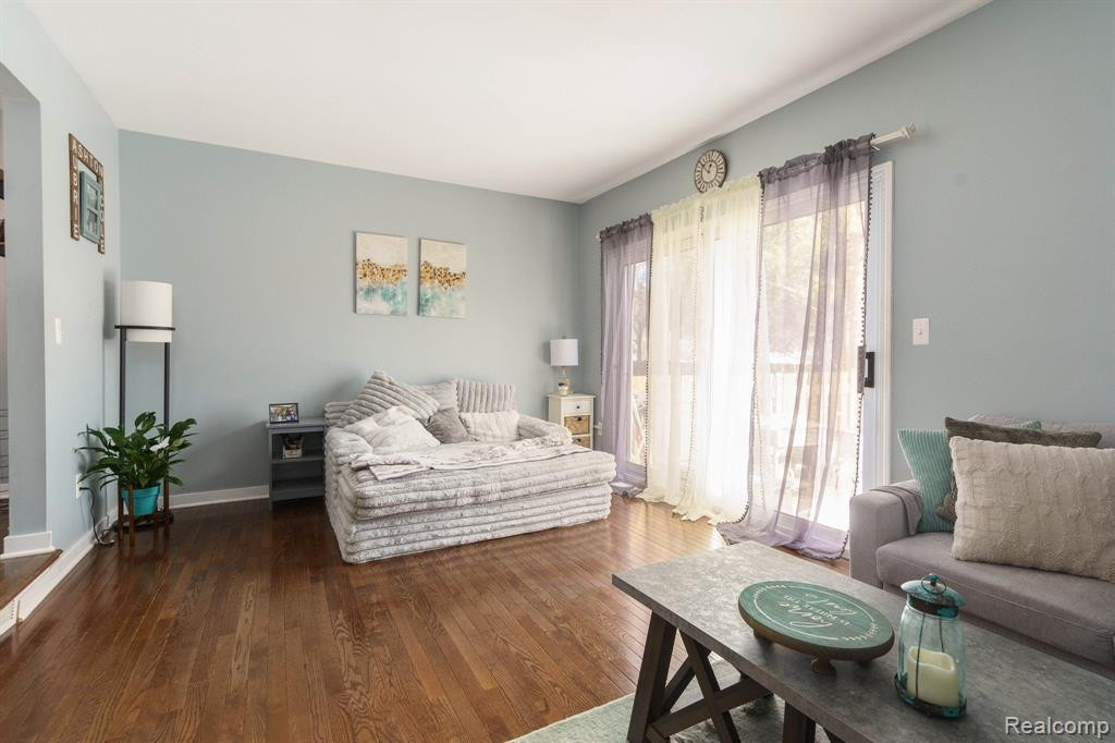 5826 NORTHFIELD Parkway, Troy, MI 48098 — Photo 12