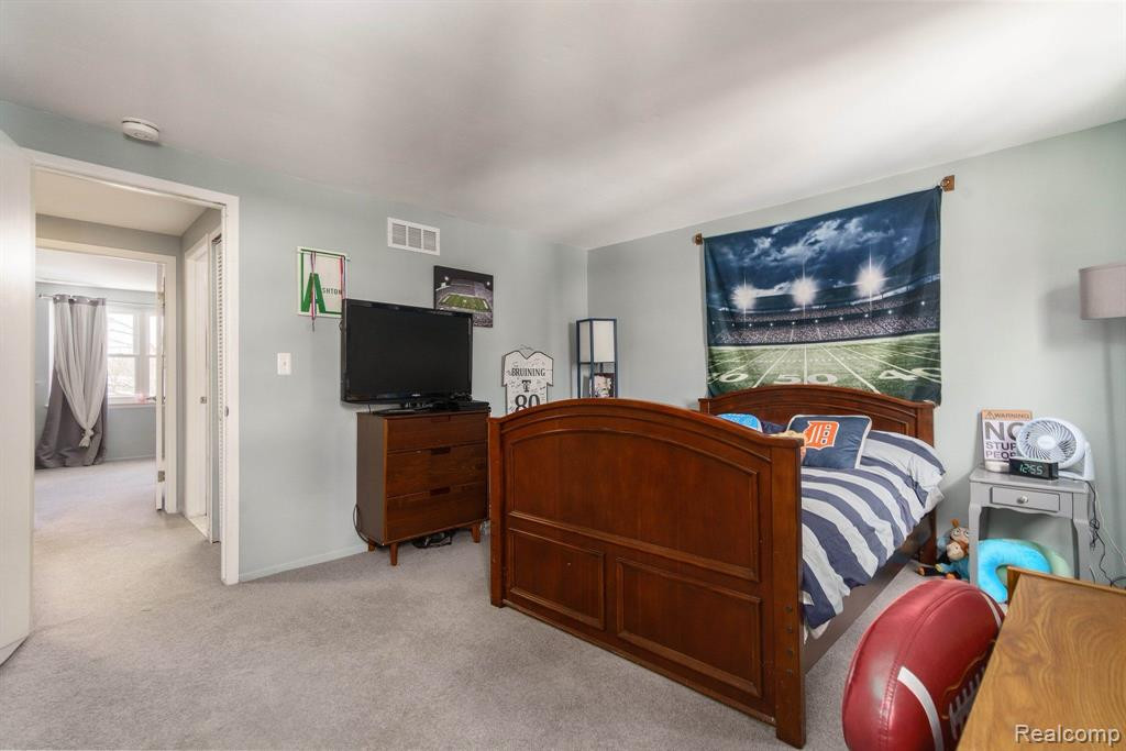 5826 NORTHFIELD Parkway, Troy, MI 48098 — Photo 21