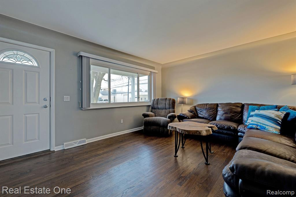 4170 Quillen Avenue, Waterford, MI 48329 — Photo 5