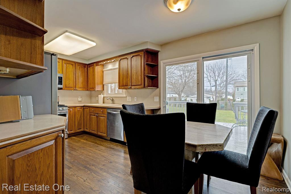 4170 Quillen Avenue, Waterford, MI 48329 — Photo 7
