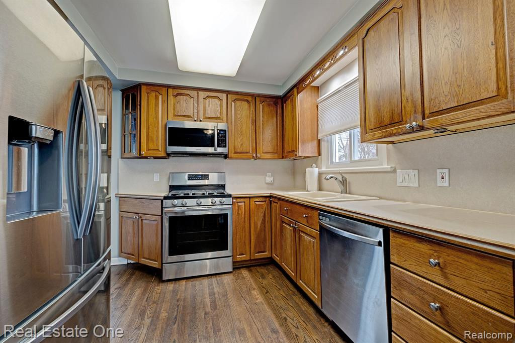 4170 Quillen Avenue, Waterford, MI 48329 — Photo 9