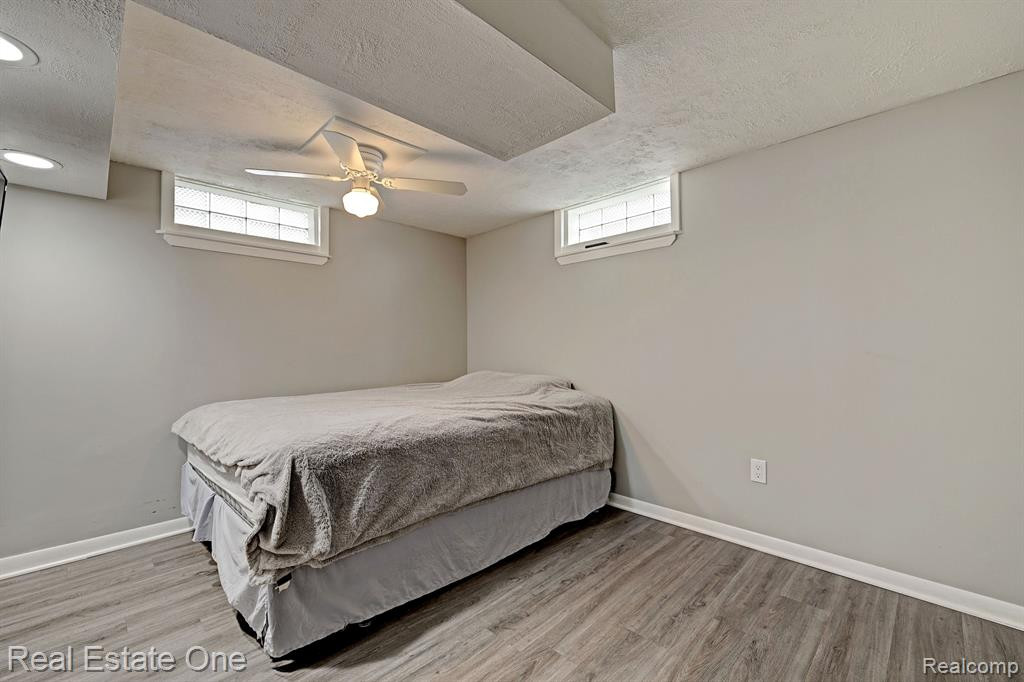 4170 Quillen Avenue, Waterford, MI 48329 — Photo 24