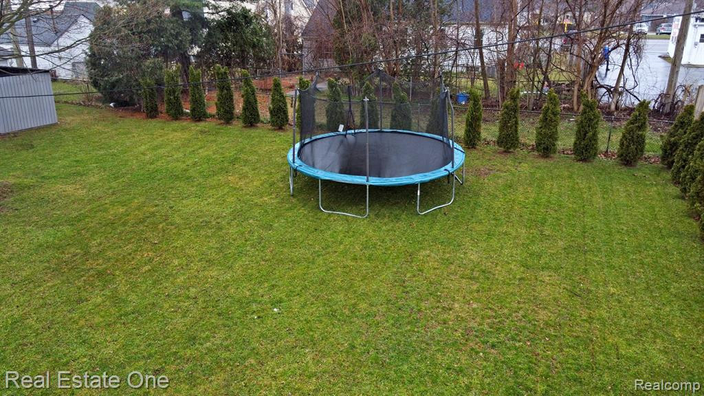 4170 Quillen Avenue, Waterford, MI 48329 — Photo 30