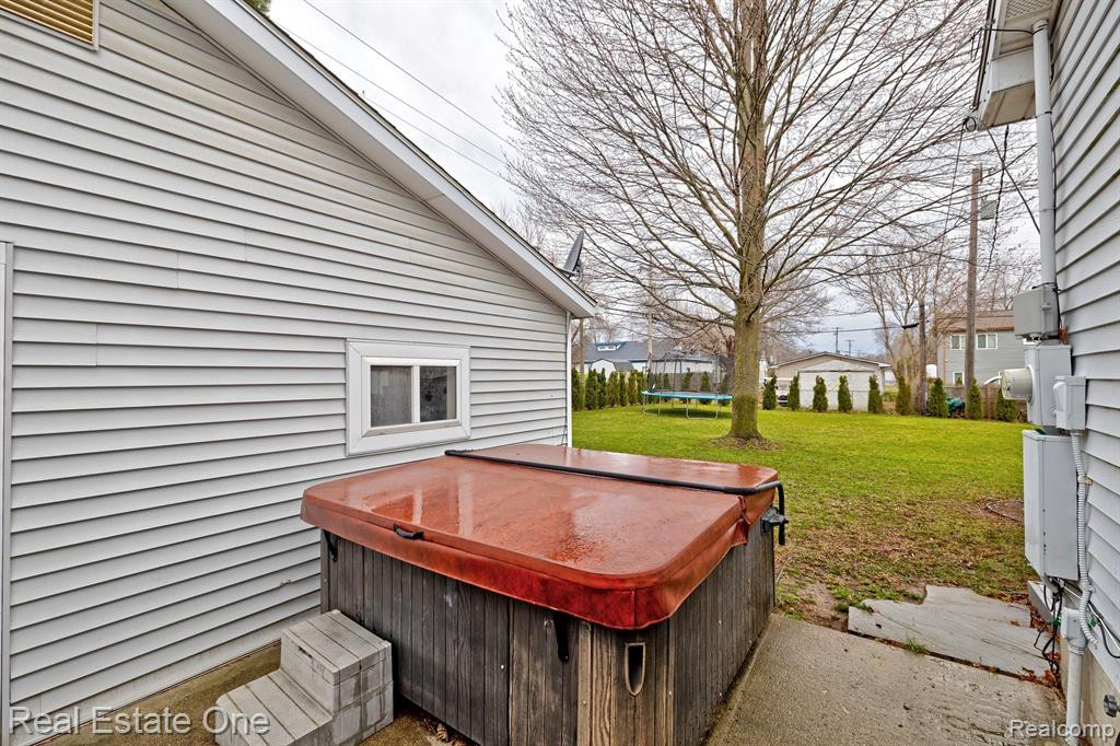 4170 Quillen Avenue, Waterford, MI 48329 — Photo 31