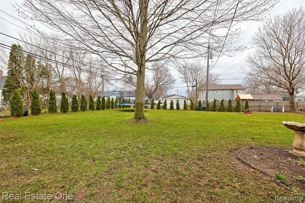 4170 Quillen Avenue, Waterford, MI 48329 — Photo 34