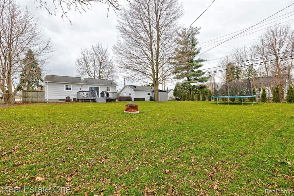4170 Quillen Avenue, Waterford, MI 48329 — Photo 35