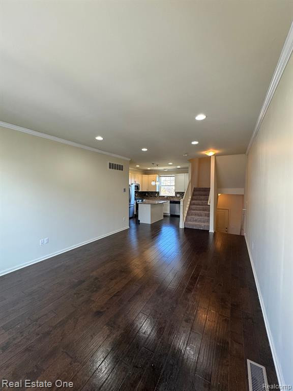 4632 BRADLEY Circle, Troy, MI 48085 — Photo 3