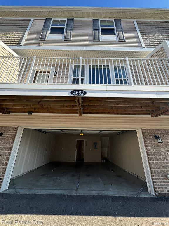 4632 BRADLEY Circle, Troy, MI 48085 — Photo 8