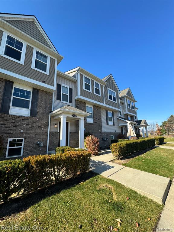 4632 BRADLEY Circle, Troy, MI 48085 — Photo 9