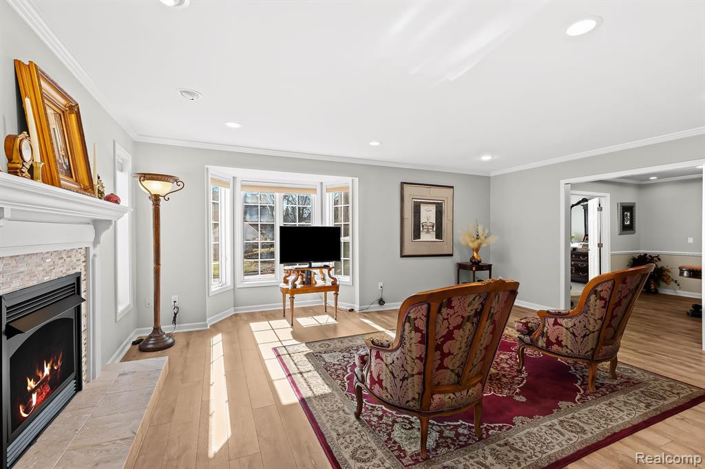 817 DEER Court, 402, Plymouth, MI 48170 — Photo 9