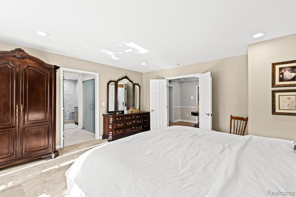817 DEER Court, 402, Plymouth, MI 48170 — Photo 16