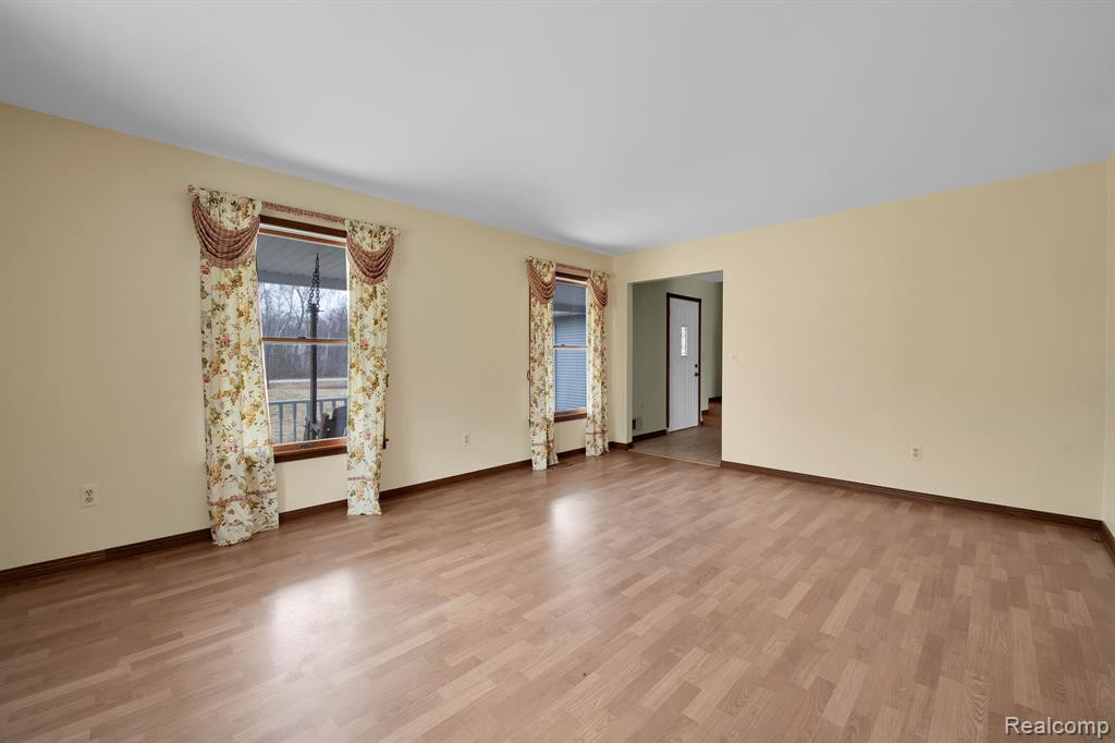 8471 FRITH Road, Columbus, MI — Photo 17