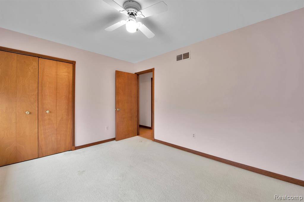 8471 FRITH Road, Columbus, MI — Photo 28