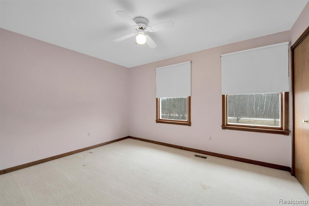 8471 FRITH Road, Columbus, MI — Photo 29