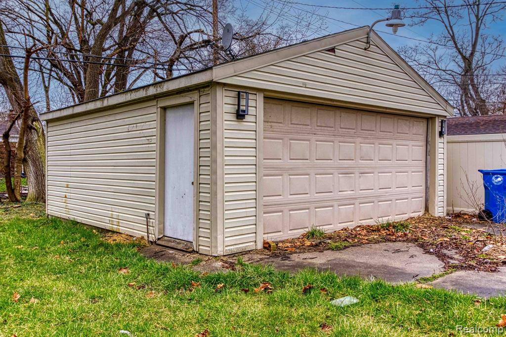 610 WESTERN Street, Inkster, MI 48141 — Photo 31