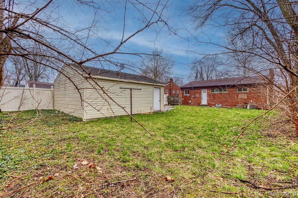 610 WESTERN Street, Inkster, MI 48141 — Photo 32