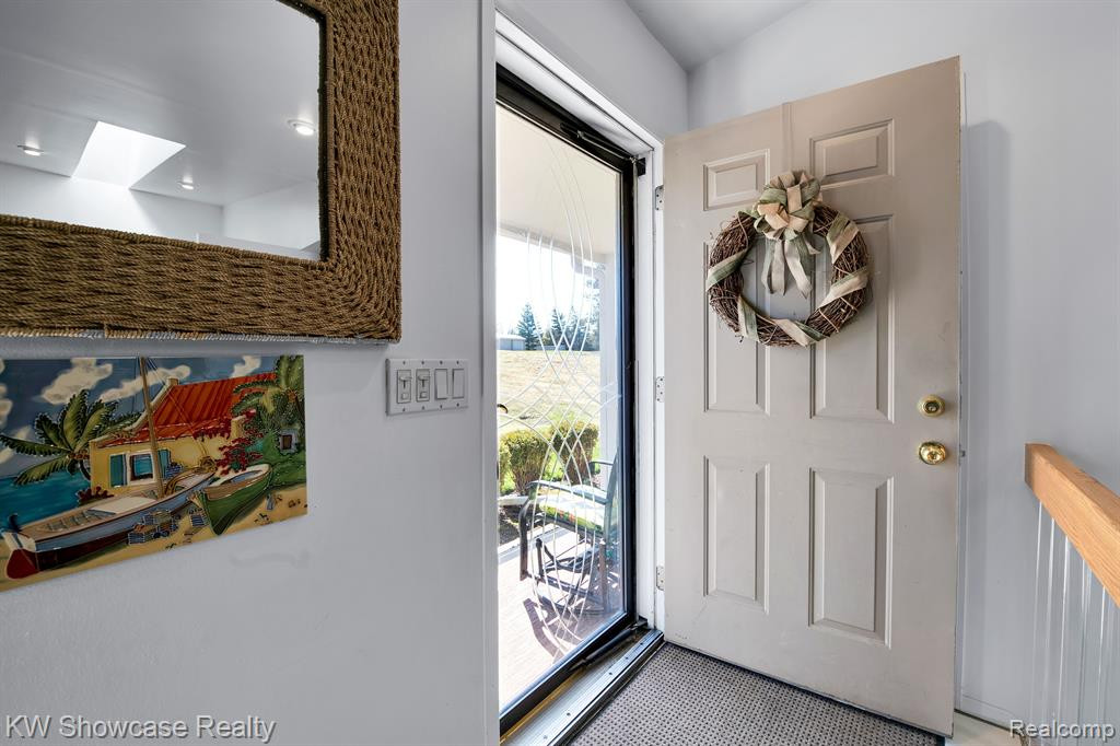 31214 COUNTRY, 216, Farmington Hills, MI 48331 — Photo 5