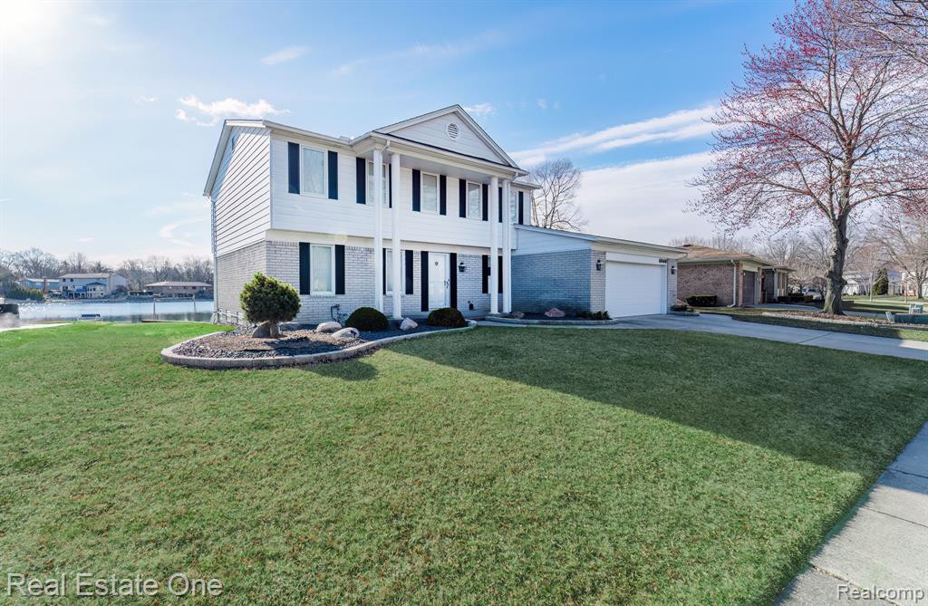 6846 NORTHPOINT Drive, Troy, MI 48085 — Photo 2