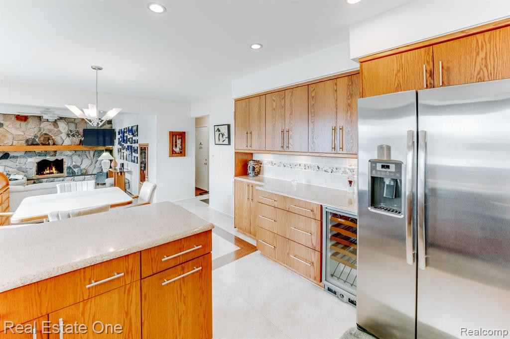 6846 NORTHPOINT Drive, Troy, MI 48085 — Photo 13