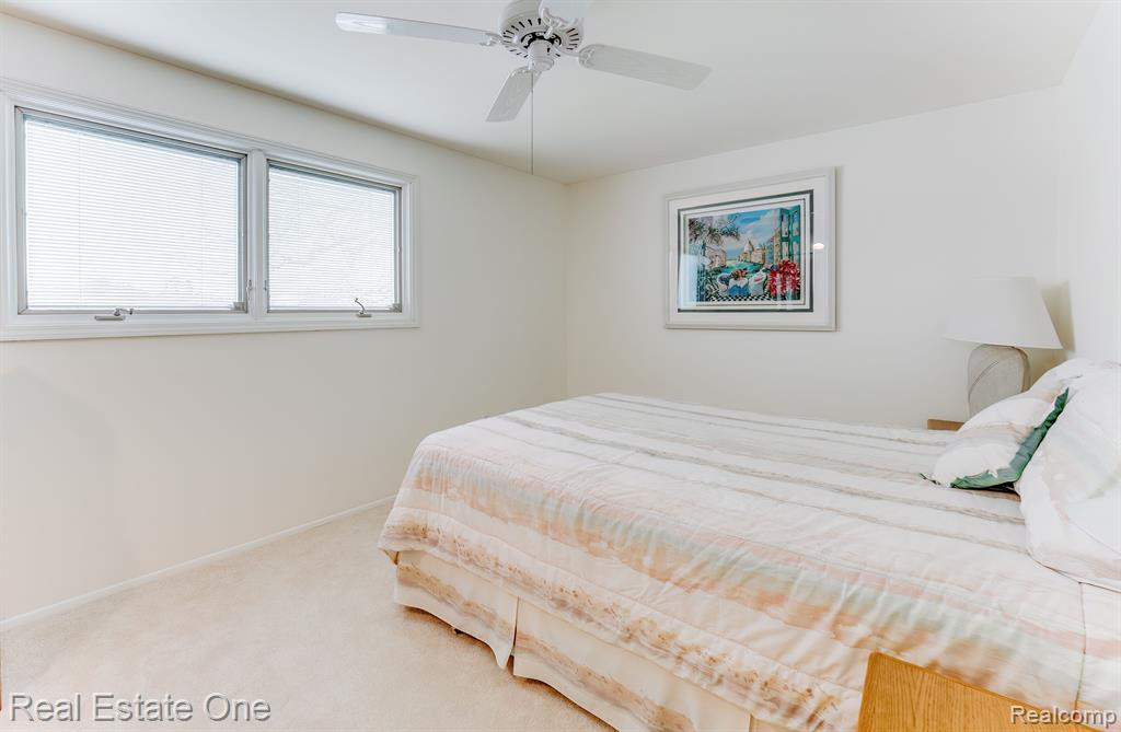 6846 NORTHPOINT Drive, Troy, MI 48085 — Photo 30