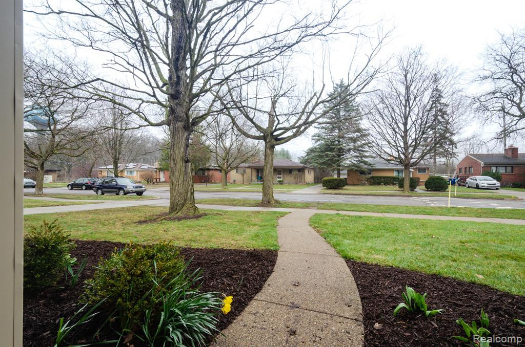 2244 MEDFORD Road, Ann Arbor, MI 48104 — Photo 10
