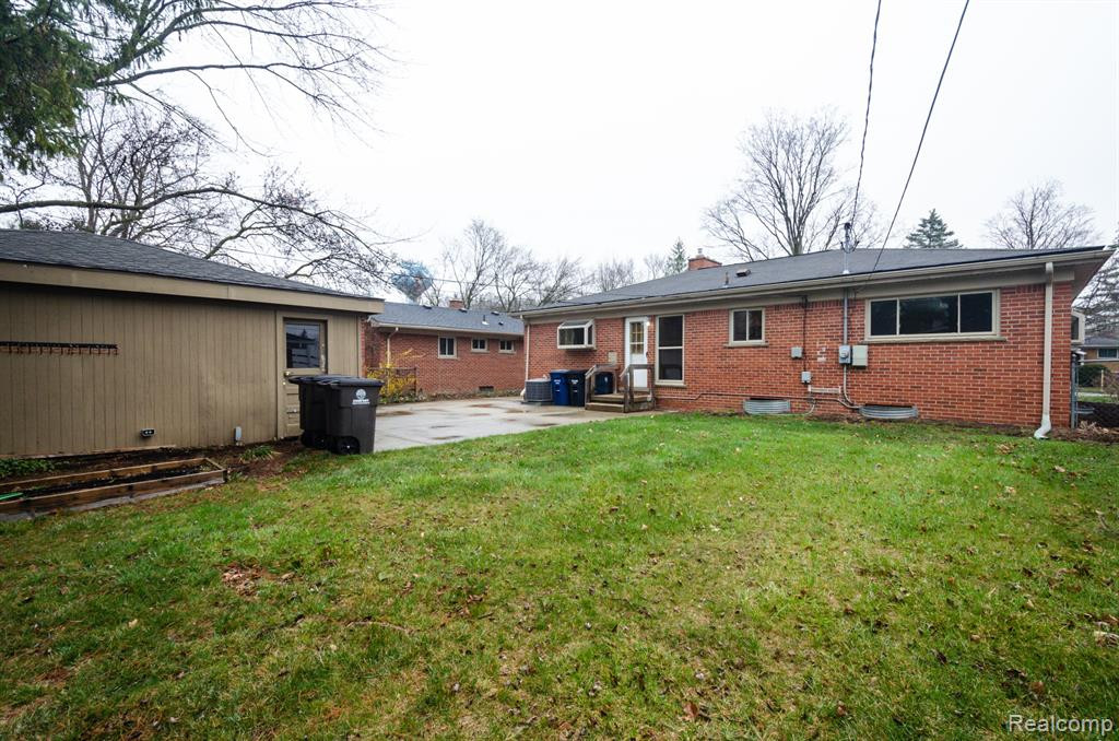 2244 MEDFORD Road, Ann Arbor, MI 48104 — Photo 13