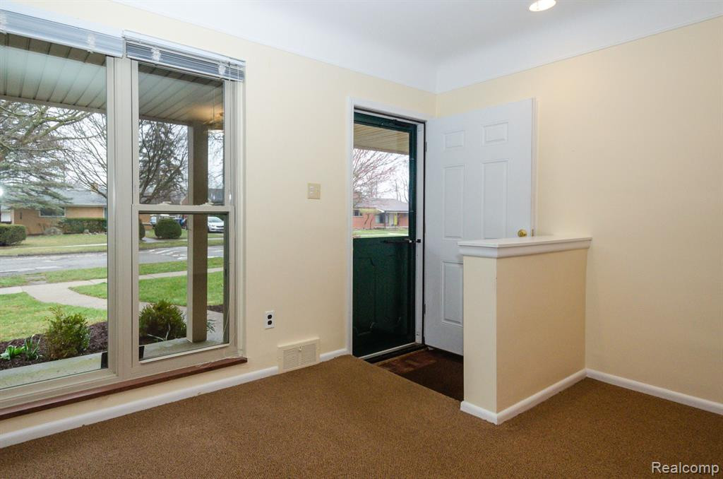 2244 MEDFORD Road, Ann Arbor, MI 48104 — Photo 15