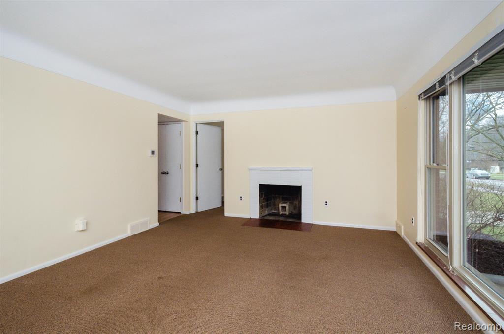 2244 MEDFORD Road, Ann Arbor, MI 48104 — Photo 16