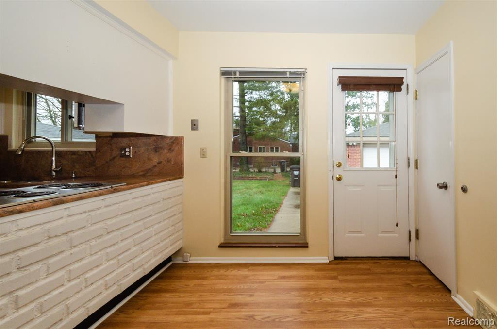 2244 MEDFORD Road, Ann Arbor, MI 48104 — Photo 28