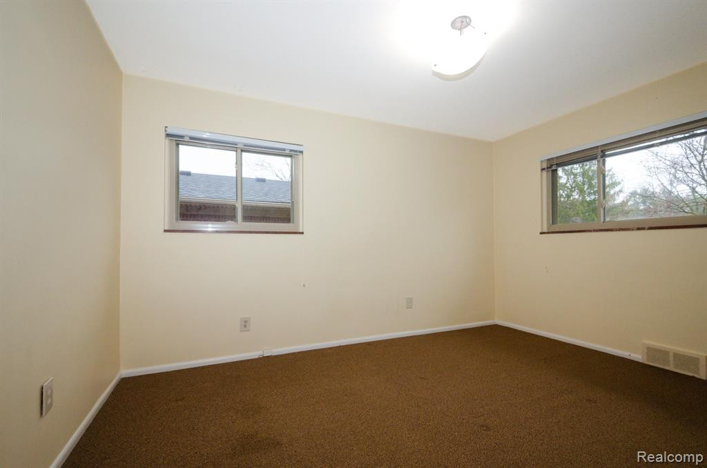 2244 MEDFORD Road, Ann Arbor, MI 48104 — Photo 35