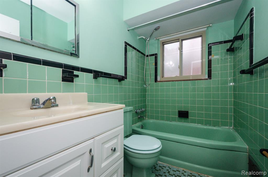 2244 MEDFORD Road, Ann Arbor, MI 48104 — Photo 44