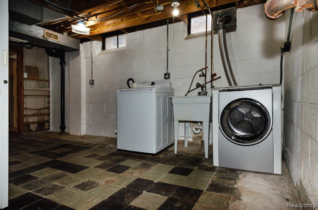 2244 MEDFORD Road, Ann Arbor, MI 48104 — Photo 51